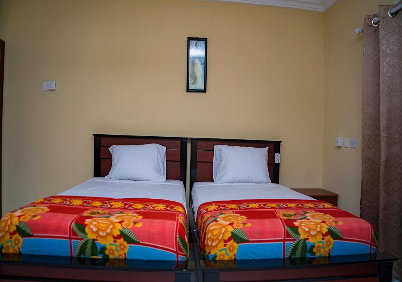 La-Viv Royal Hotel Kumasi Exterior foto